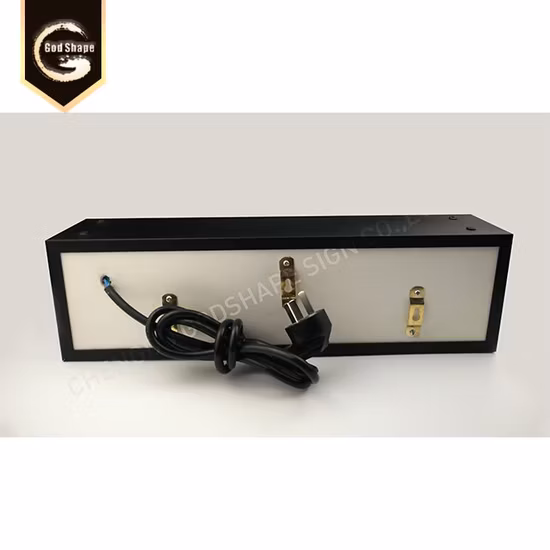 Insegna luminosa rettangolare serigrafata con cornice in alluminio